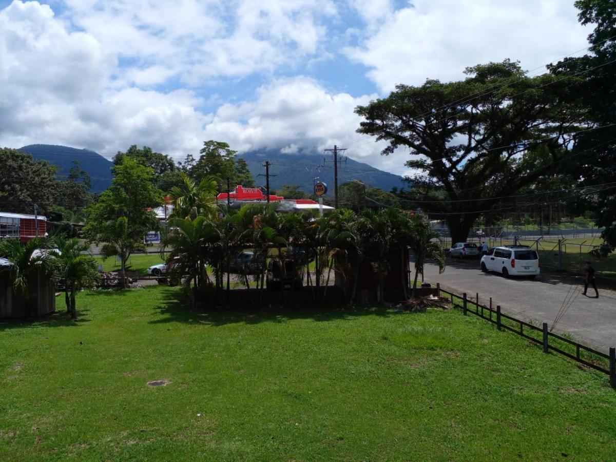 La Fortuna La Pension Backpackers מראה חיצוני תמונה